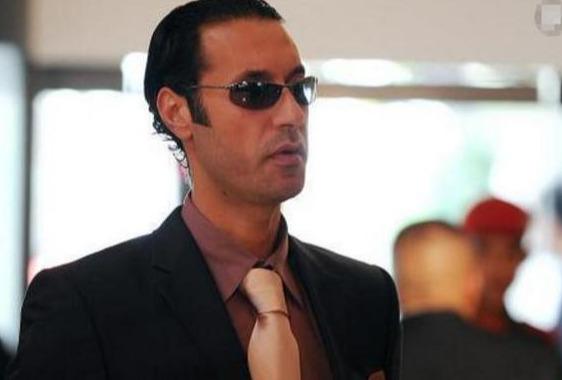 卡扎菲被人击毙之前，逃亡之路太狼狈