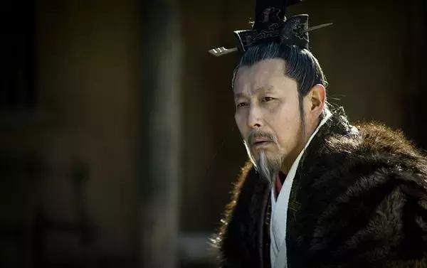 65岁陈道明近照曝光,风度翩翩霸气依旧:他混的根本就不是娱乐圈