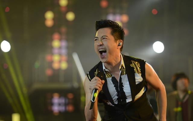 和哈林离婚，再婚秦昊，如今的伊能静这样感慨