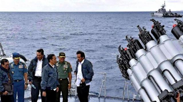 不堪忍受美国折磨，印尼目光转向北方强国，联手举行海军大演习
