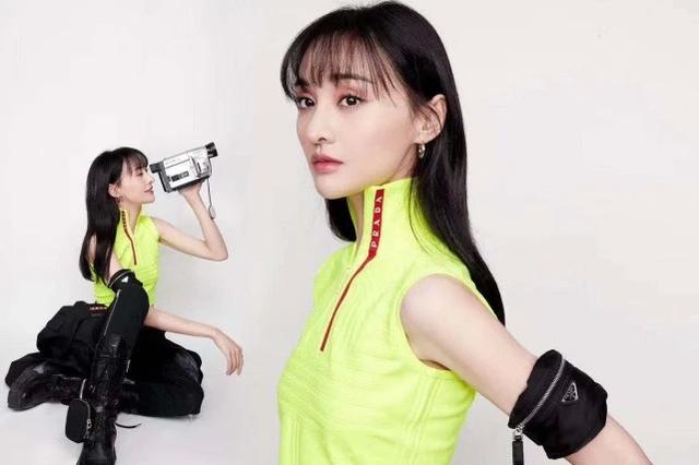 郑爽公开最新动态，圆润得像胖了十斤，网友都说她更美了