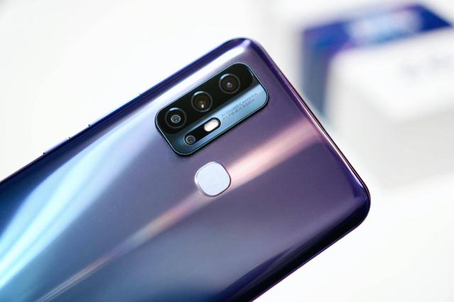 vivo Z6 2000元就能买到的足料5G双模手机