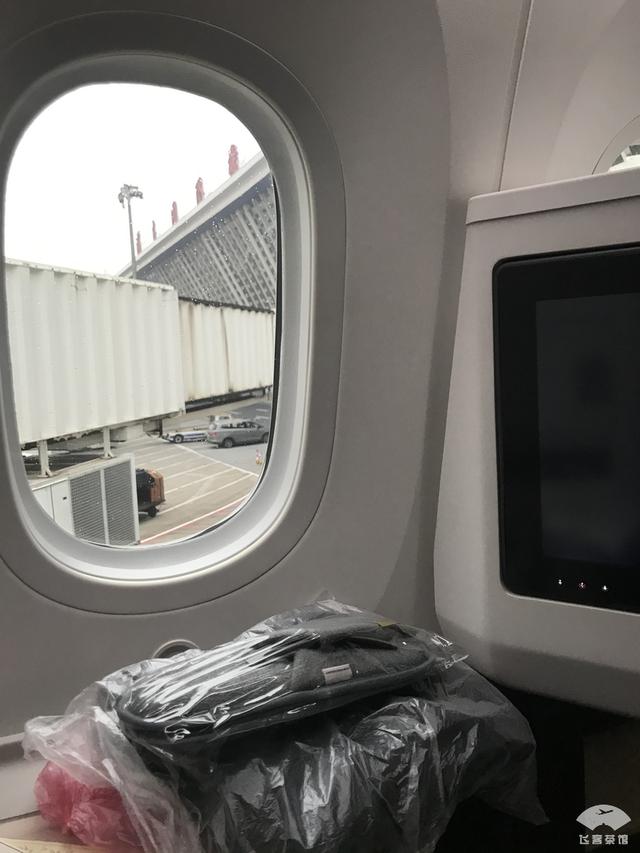 日航服务几乎无可挑剔！记录80岁外公的商务舱庆生之旅，感动颇深