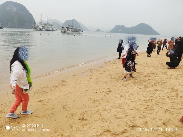 越南下龍灣旅遊，這個暖心的領隊不坑人！出國你遇到過好領隊麽？