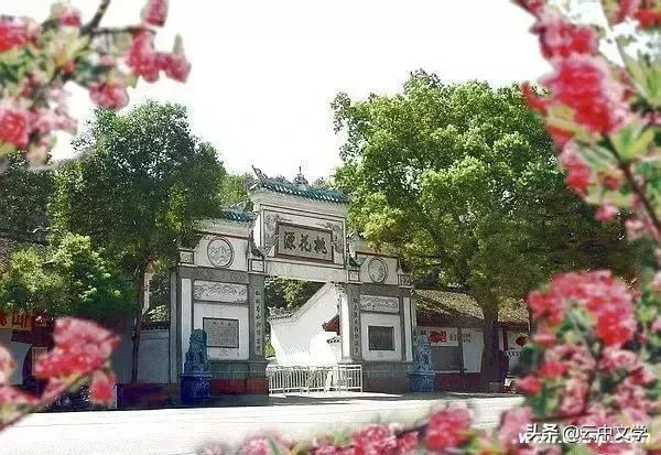 中国最美100座名山，收下来以后慢慢去看！