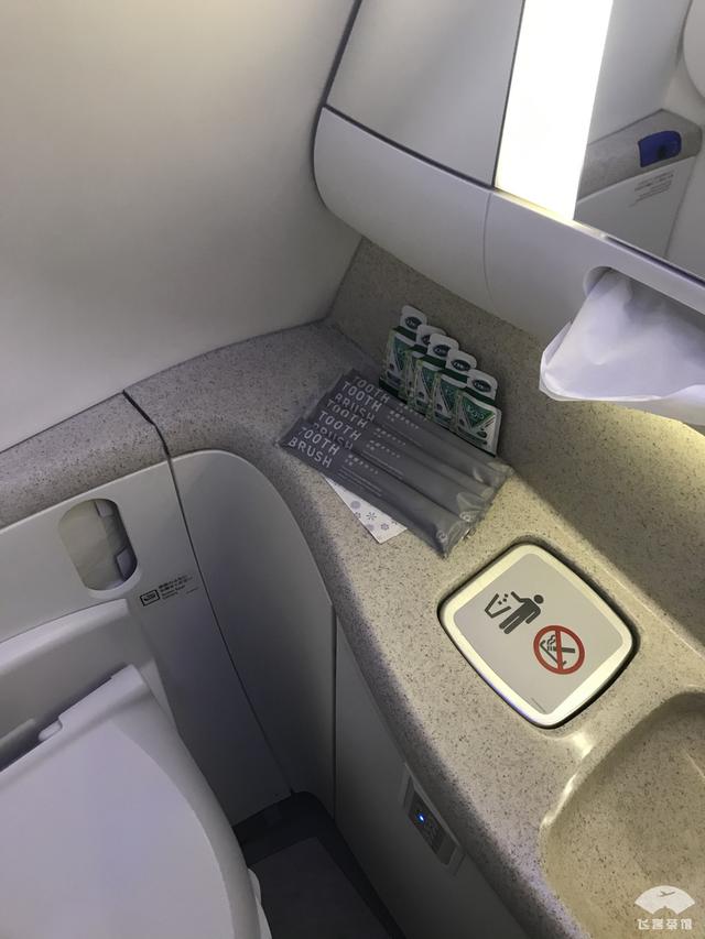 日航服务几乎无可挑剔！记录80岁外公的商务舱庆生之旅，感动颇深