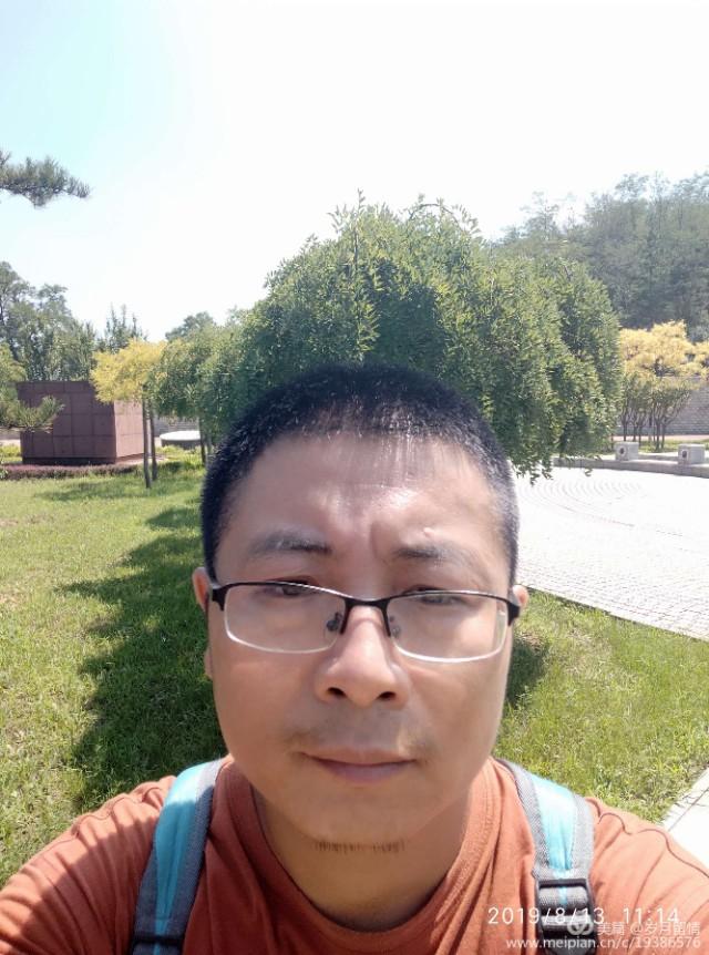 诗一首，游览灵石