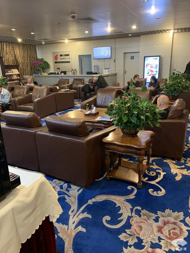 往返票价18000多元！打卡中国载旗航空的商务舱，飞机餐你给几分