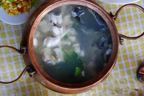 云南43种最大牌的民族美食，吃也特么任性