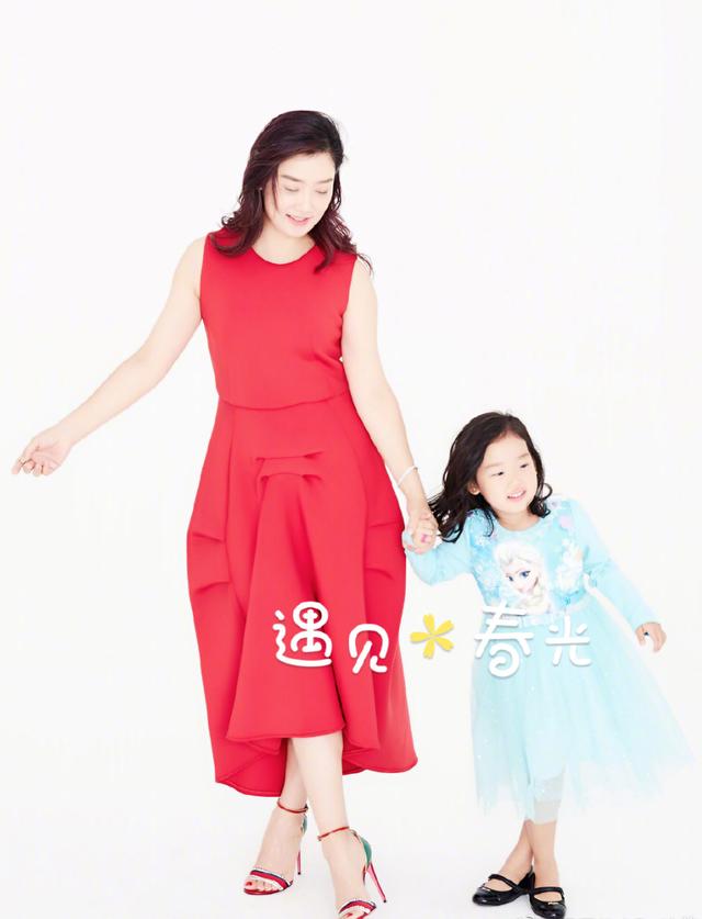 多亏玲花重情义，凤凰传奇才火了15年！不是两口子结婚生娃神同步