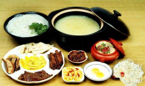 雲南43種最大牌的民族美食，吃也特麽任性