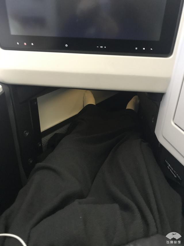 日航服务几乎无可挑剔！记录80岁外公的商务舱庆生之旅，感动颇深