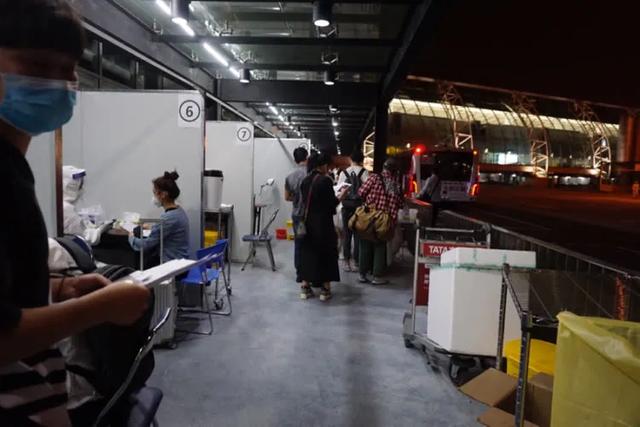 亲历！从柬埔寨回国后，刚下飞机我们就被隔离了