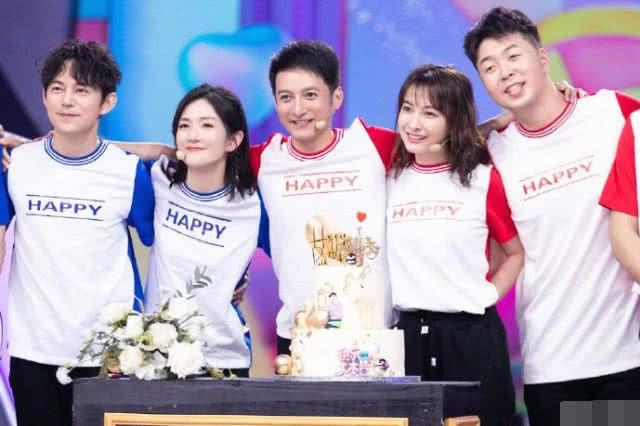 曾说要“代替”谢娜的李浩菲如今去哪了？看到现状，着实让人羡慕