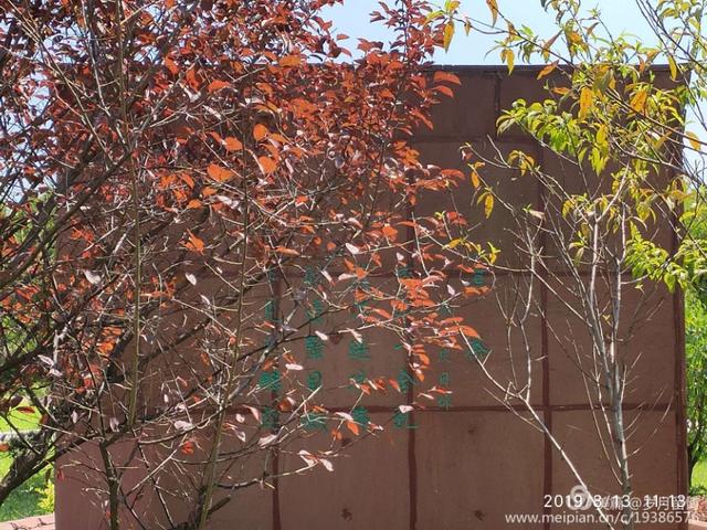 诗一首，游览灵石