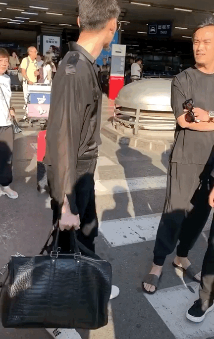 男明星太瘦真的好看吗？你看张翰 瘦成这样就只显得脑袋大了