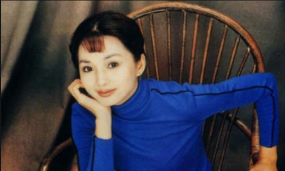 香妃劉丹：憑《還珠格格》成名，25歲車禍去世，她離開我們20年了