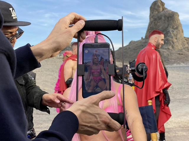 Lady Gaga 用iPhone 11 Pro拍MV！新歌Stupid Love不畏惧别人想法