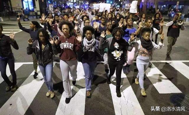 为什么法国有那么多黑人,而且还有那么多的白妞和他们结婚