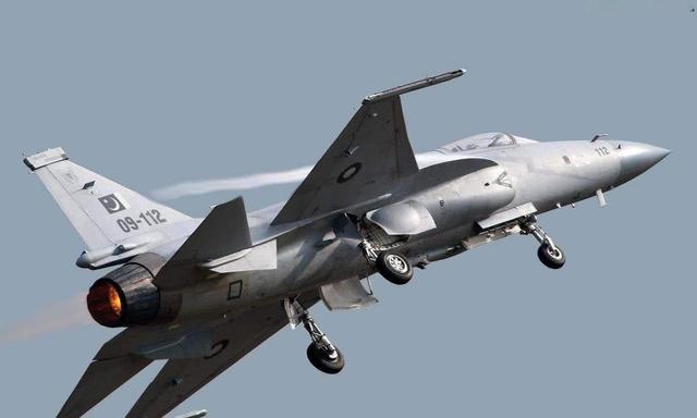 伊朗武器禁运即将解除，三大国准备推销武器，谁能赢得大单？