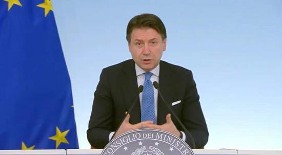 赞意大利踩中国，《纽约时报》的双标打了谁的脸