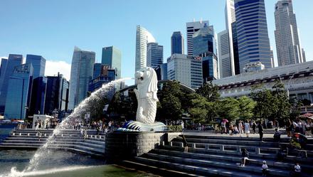 新加坡官员减薪三个月应对疫情