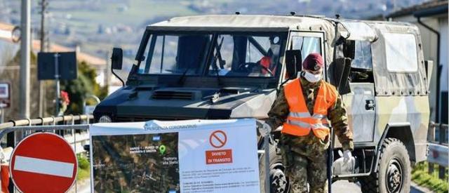 先放了孟晚舟再说！加拿大求购口罩被拒，屡次得罪中俄