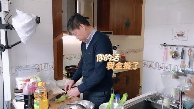 只知张佳宁舅舅是“温实初”，却不知她妈妈辛酸史，难怪支持二婚