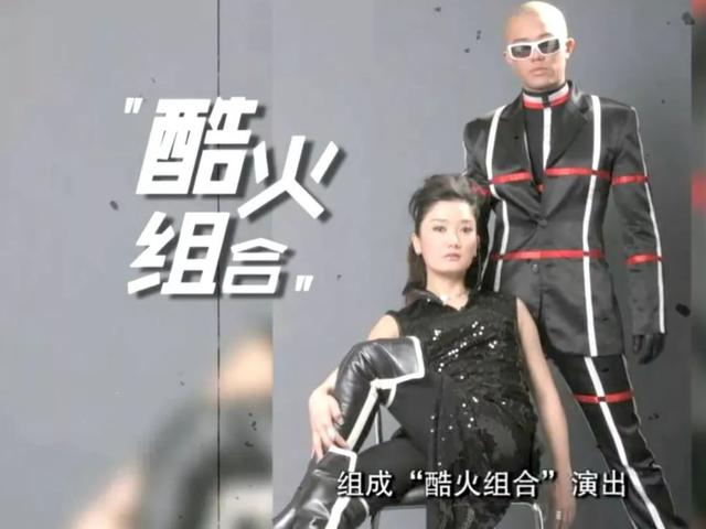 多亏玲花重情义，凤凰传奇才火了15年！不是两口子结婚生娃神同步