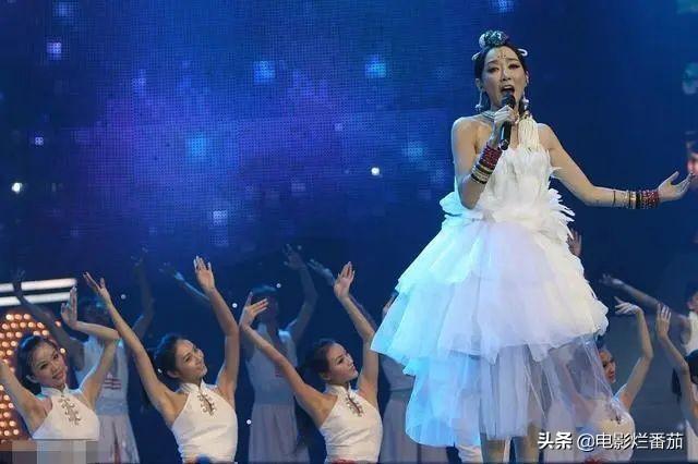 被金星公开讽刺，从名字到血统都造假，萨顶顶人气大损