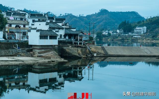 婺源汪口村，一座依山傍水的千年古村，门票卖到60元