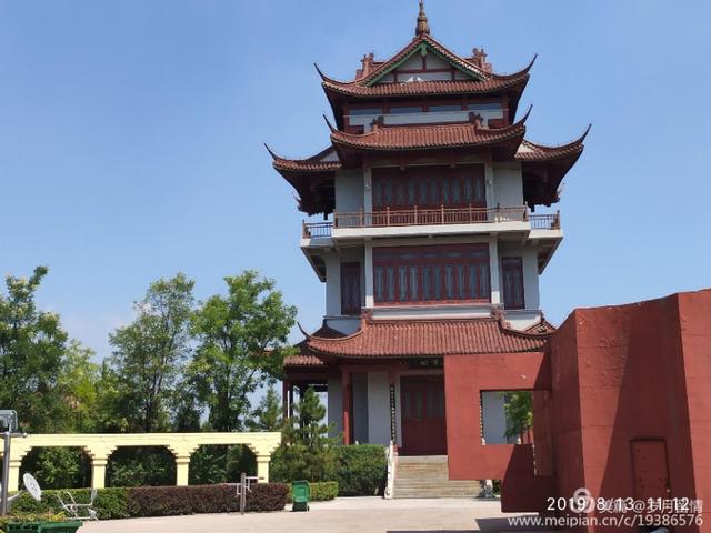 诗一首，游览灵石