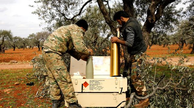 土耳其聯軍掏出化學武器，蠢到先把自己毒死，多人死傷襲擊叫停