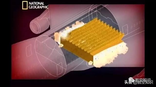 为什么飞机安检要求随身不得携带超量液体？看看空难奇迹的背后故事