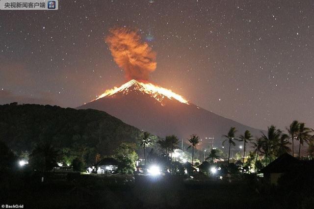 印尼巴厘岛阿贡火山喷发，部分航班取消