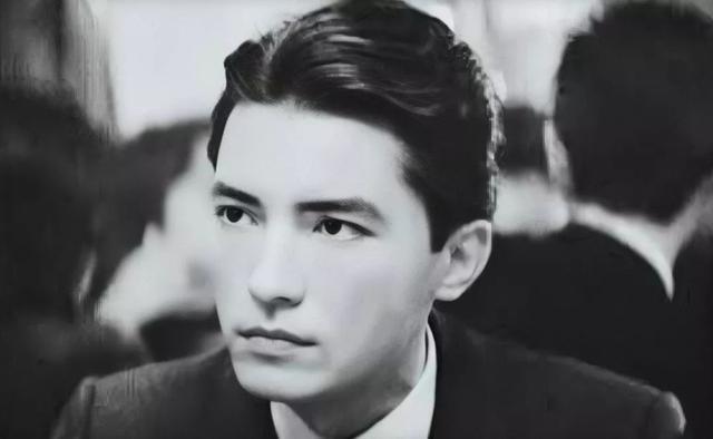 尊龙：令林青霞王祖贤着迷的男人，67岁未娶妻只倾心陈冲