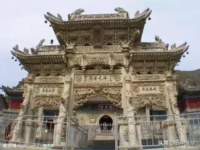 中国最美100座名山，收下来以后慢慢去看！