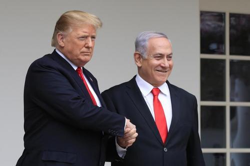 美国公布“世纪协议”，以色列欢呼雀跃，巴勒斯坦总统连说3个不