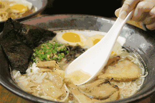 赴日旅游只知道吃“一兰拉面”？现在日本流行吃“视觉系”拉面…