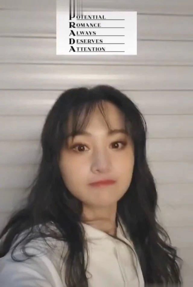 郑爽公开最新动态，圆润得像胖了十斤，网友都说她更美了