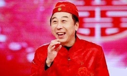 冯小刚坦言对不起他：63岁的名门之后，大半个清朝都曾是他们家的