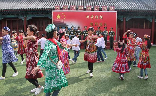 这还了得！美国再次高举人权，野蛮干涉中国内政，绝不姑息