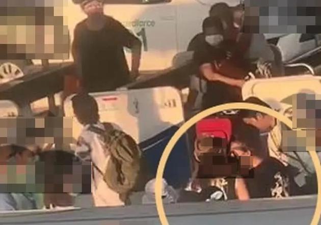 与空姐发生争执，张柏芝全家被赶下飞机