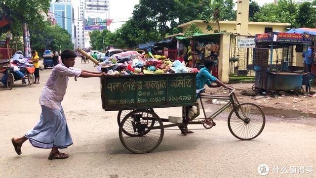 最窮國家的富人區，我、不、配—孟加拉窮遊實錄