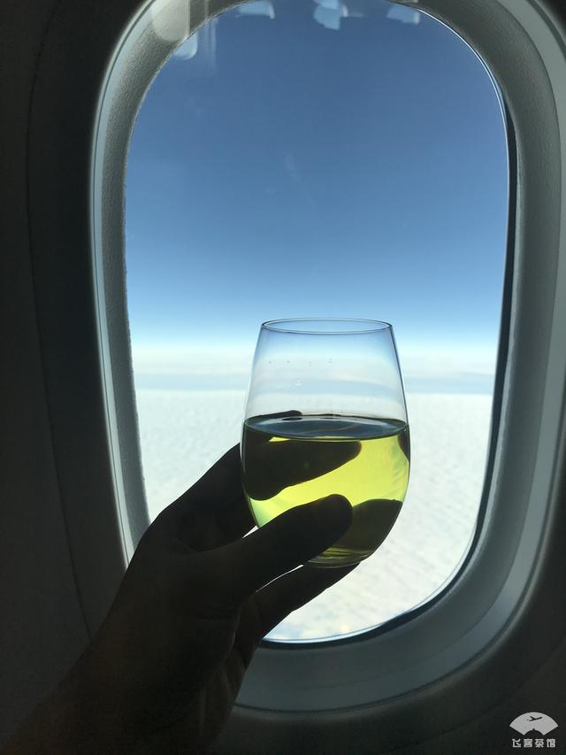 日航服务几乎无可挑剔！记录80岁外公的商务舱庆生之旅，感动颇深