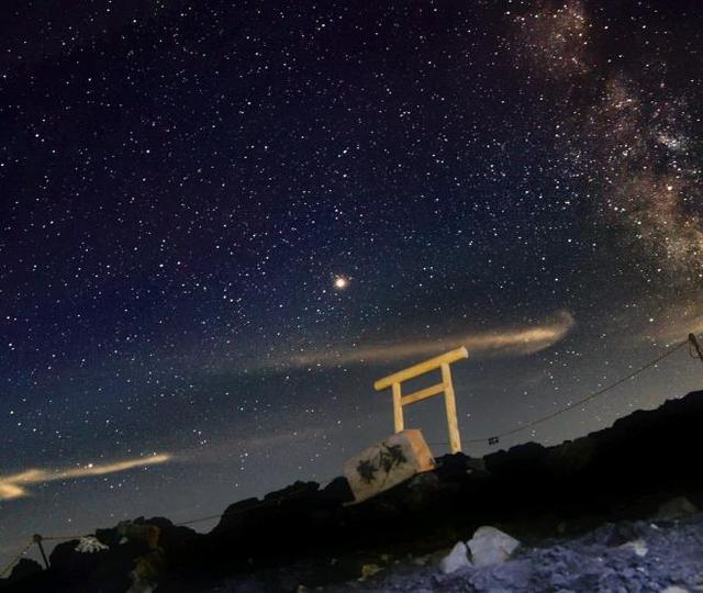 富士山是日本的象征，却是日本租来的，每年需要交天价租金