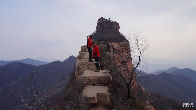 徒步邢台九女峰，令人无不惊叹大自然的鬼斧神工，网友：险峻秀美