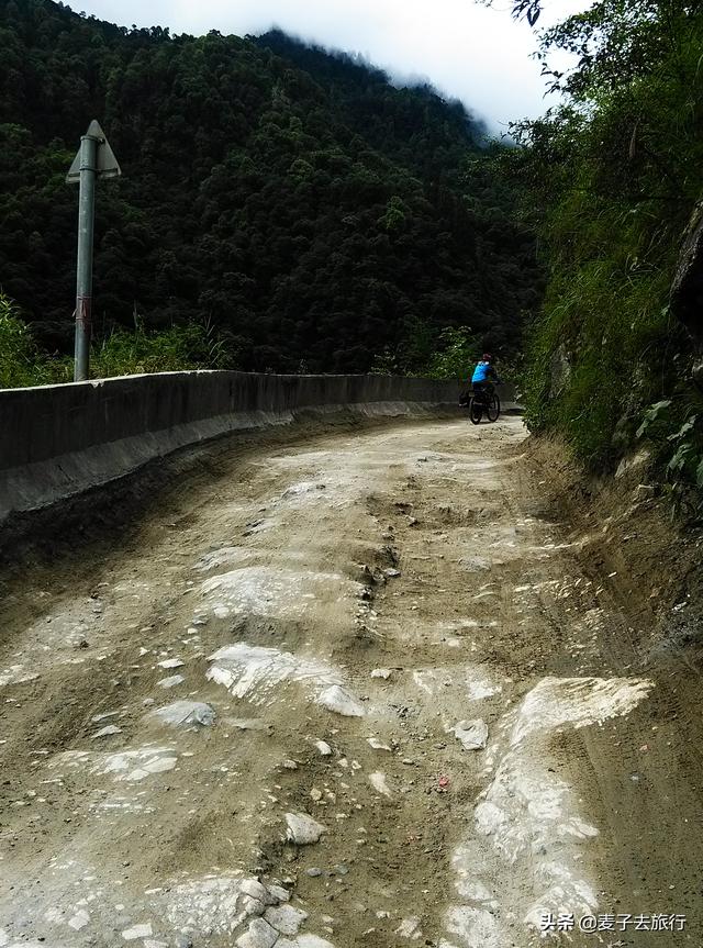 骑行川藏回忆12：通麦天险最后的时光，鲁朗石锅鸡流连忘返