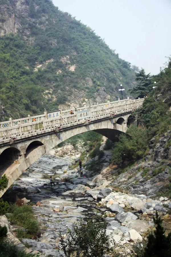 自古华山一条路！领略徒步登山的鼻祖文化