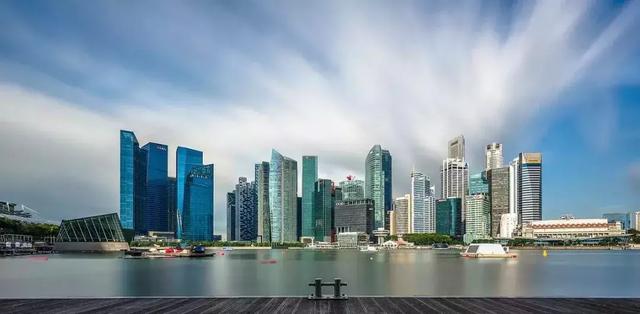新加坡面积很小，为什么却很富裕？
